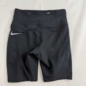 NIKE DRI FIT POWER BLACK EPIC FAST MID RISE TIGHT FIT FITNESS SHORTS SIZE XSMALL